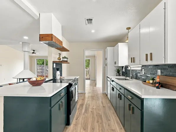 1206 Foster Ln, Weatherford, TX 76086