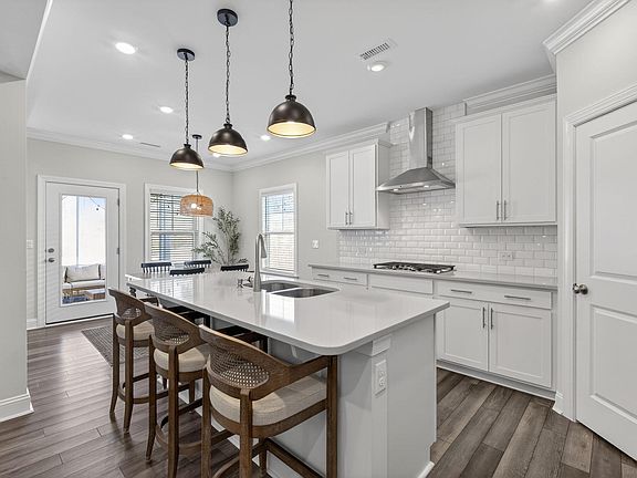 2nd image of 215 Sea Cave Ln