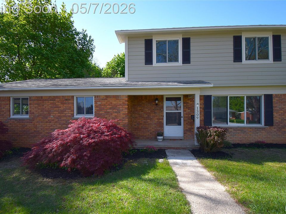 1st image of 1309 W Elmwood Ave