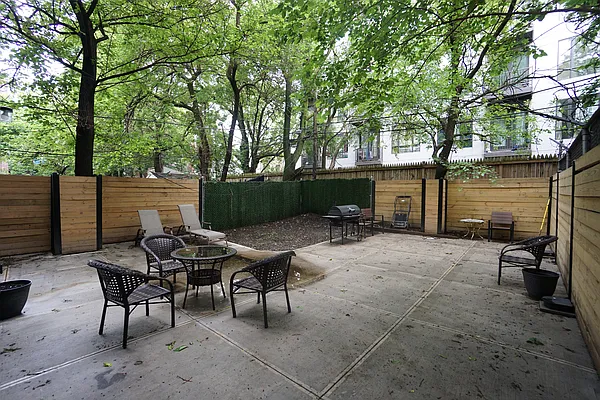 Rented by Rennit Inc. | media 7