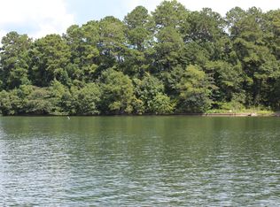 21 River Oaks Dr, Jacksons Gap, AL 36861
