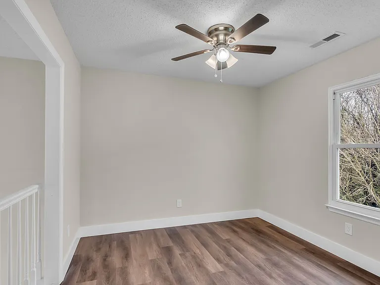 213 Rebecca Pines Dr — Photo 18