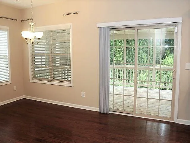 717 Minerva Dale Dr — Photo 13