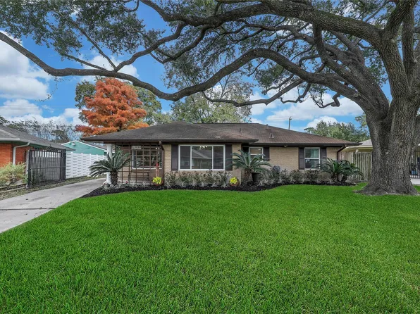 1930 Brimberry St, Houston, TX 77018