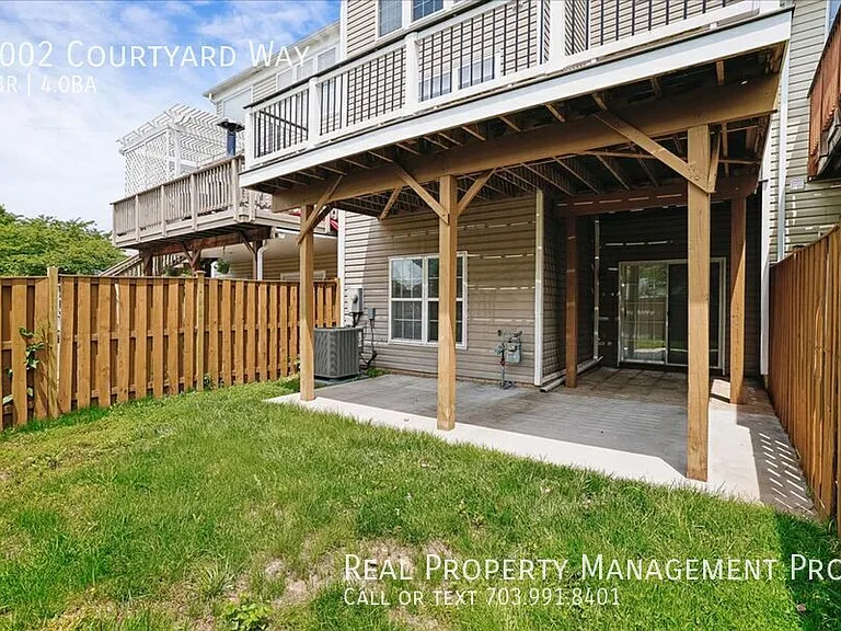 7002 Courtyard Way — Photo 7