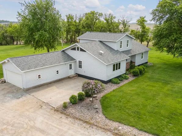 8187 230th St E, Faribault, MN 55021