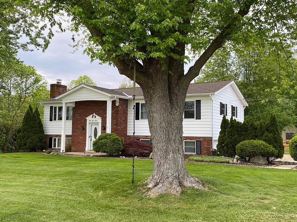 1st image of 8816 Bluebird Dr