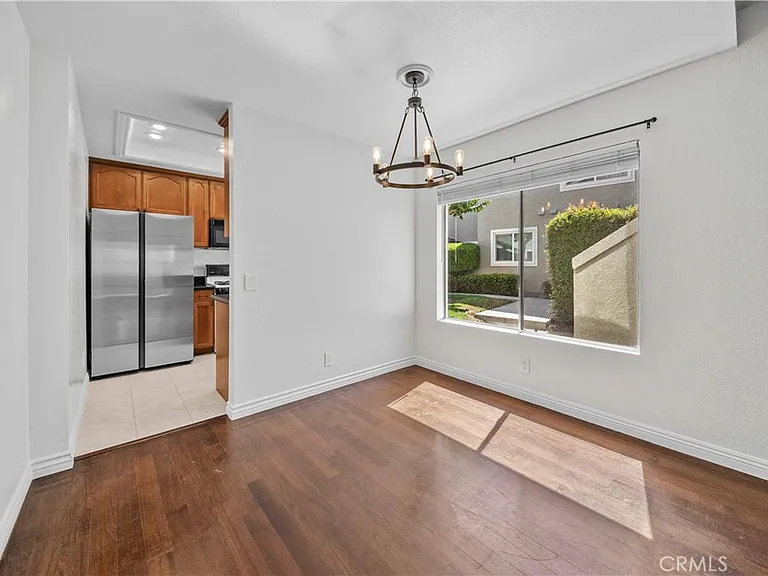 632 Springbrook N #7 — Photo 5