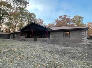9042 Riverview Ave, Kansas City, KS 66112