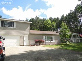 8380 Birch Run Rd, Millington, MI 48746