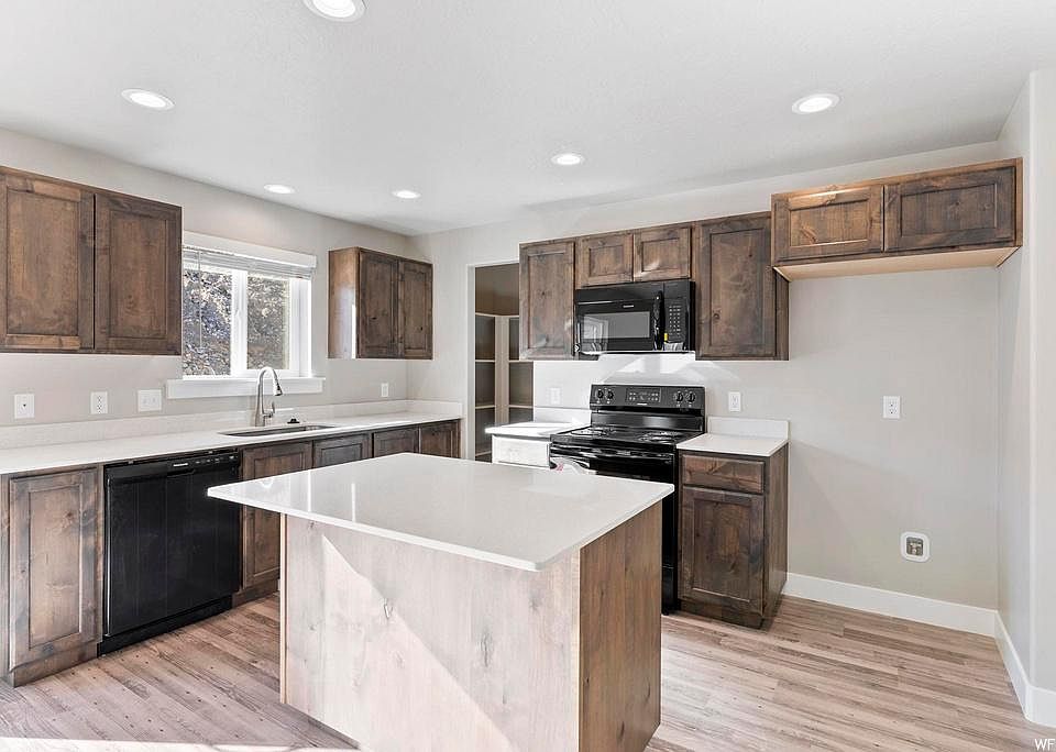 1st image of 901 N Haywain Dr