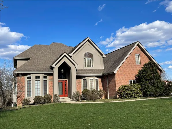 1026 Lexington Dr, Export, PA 15632