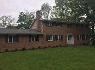 209 Kennedy Dr, Roseto, PA 18013