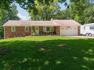 3109 Mall Rd, Pekin, IL 61554