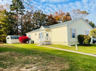 30 Dogwood Ln, Mays Landing, NJ 08330