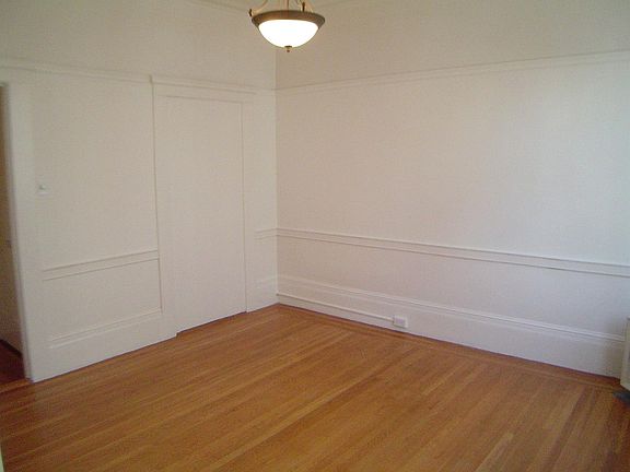 2nd image of 909 Page St APT 8