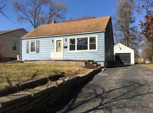 882 Hastings St, Elgin, IL 60120