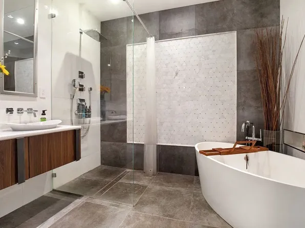 252 West 30th Street image 8 of 8