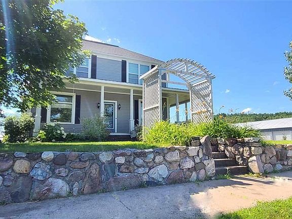 2nd image of 1101 Lake Ave