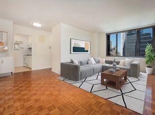 211 W 56th St #A4, New York, NY 10019