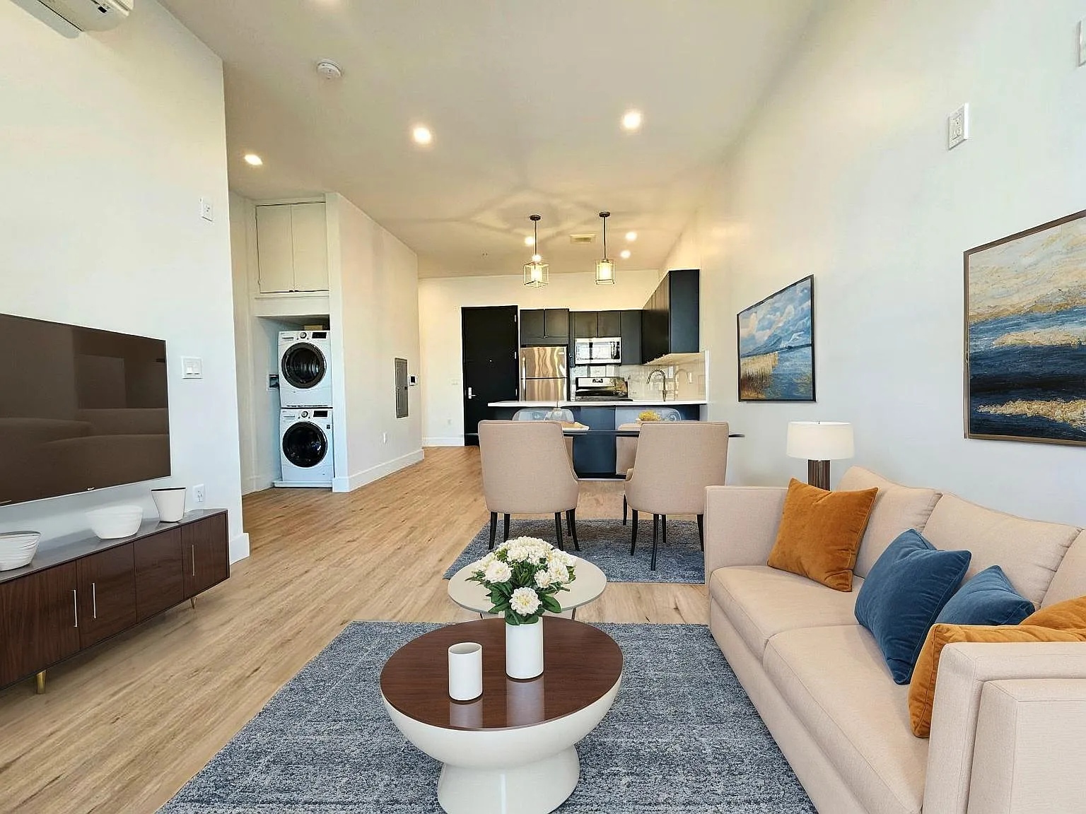 1 bed, 750 sqft, $2,195 — Photo 3