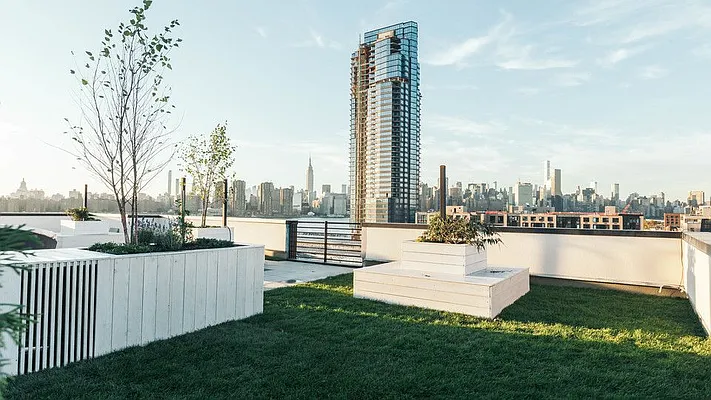 Rented by Nooklyn NYC LLC | media 67