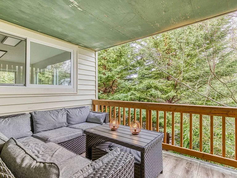 3131 SW Sherwood Pl — Photo 7