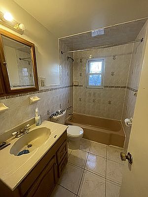 4th image of 197-26 Hillside Ave #3