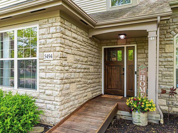 3rd image of 5494 Bullfinch Dr