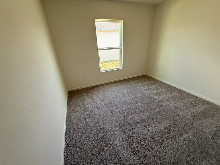 12918 SE 53rd Ave — Photo 11