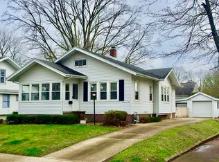 1601 E Jackson St, Bloomington, IL