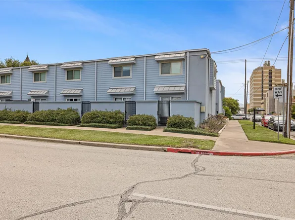 525 11th St, Galveston, TX 77550