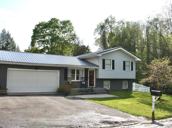 101 Manown St, Kingwood, WV 26537