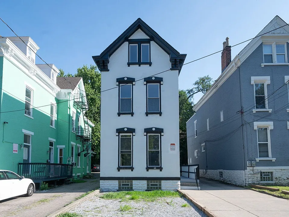 116 Lyon St