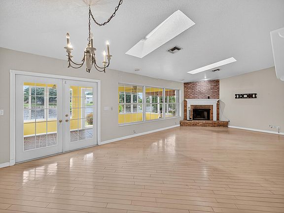 5th image of 1401 Alpha Court N