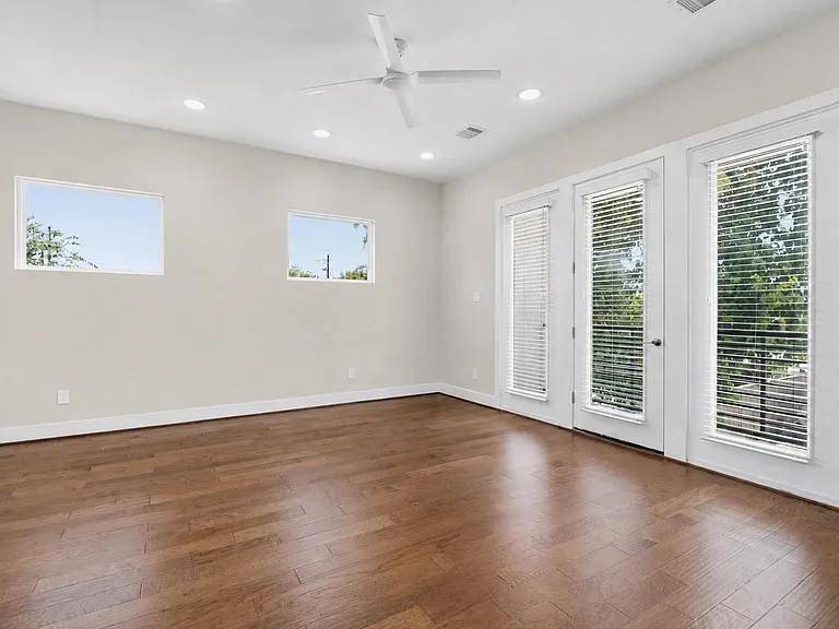2102 Bello Amanecer Ln — Photo 8