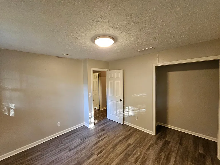 2944 Drew Valley St — Photo 20