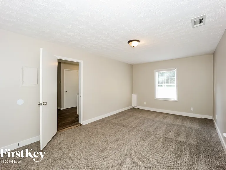 3383 Dale Ct — Photo 5