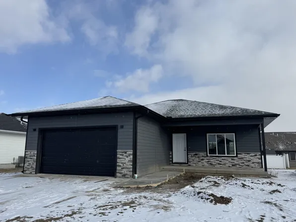 907 Ferguson Dr, Norfolk, NE 68701