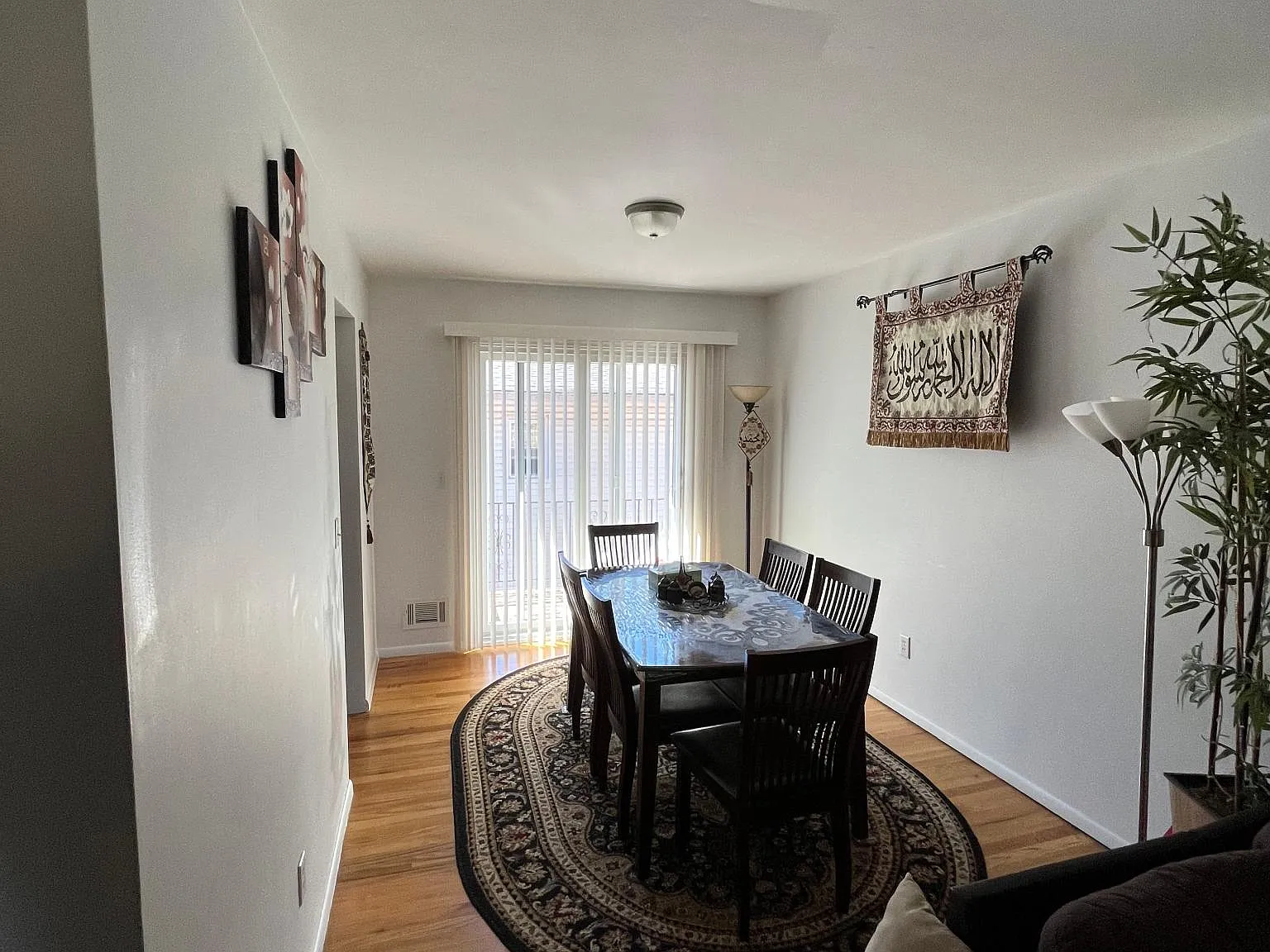 3 bed, $3,000 — Photo 4