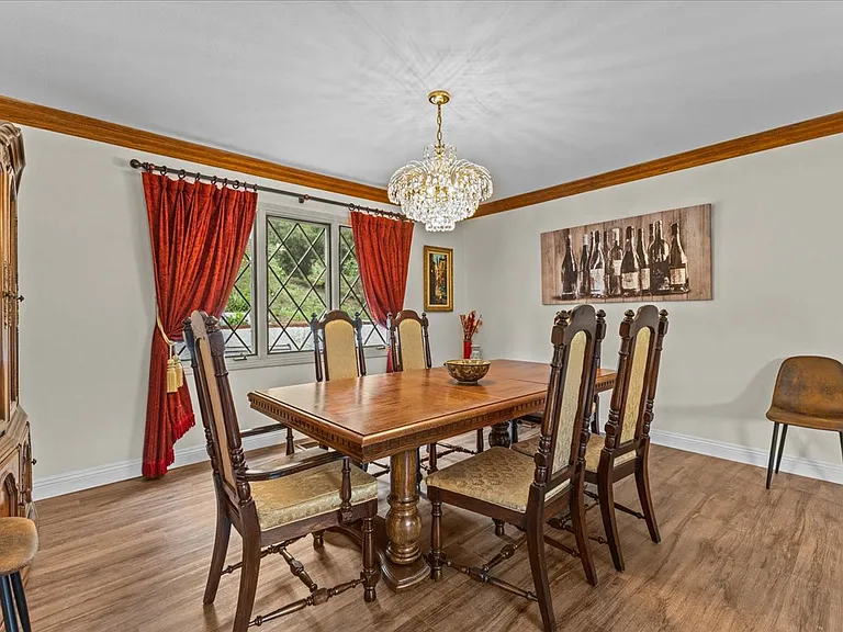 2705 Clear Creek Ln — Photo 10
