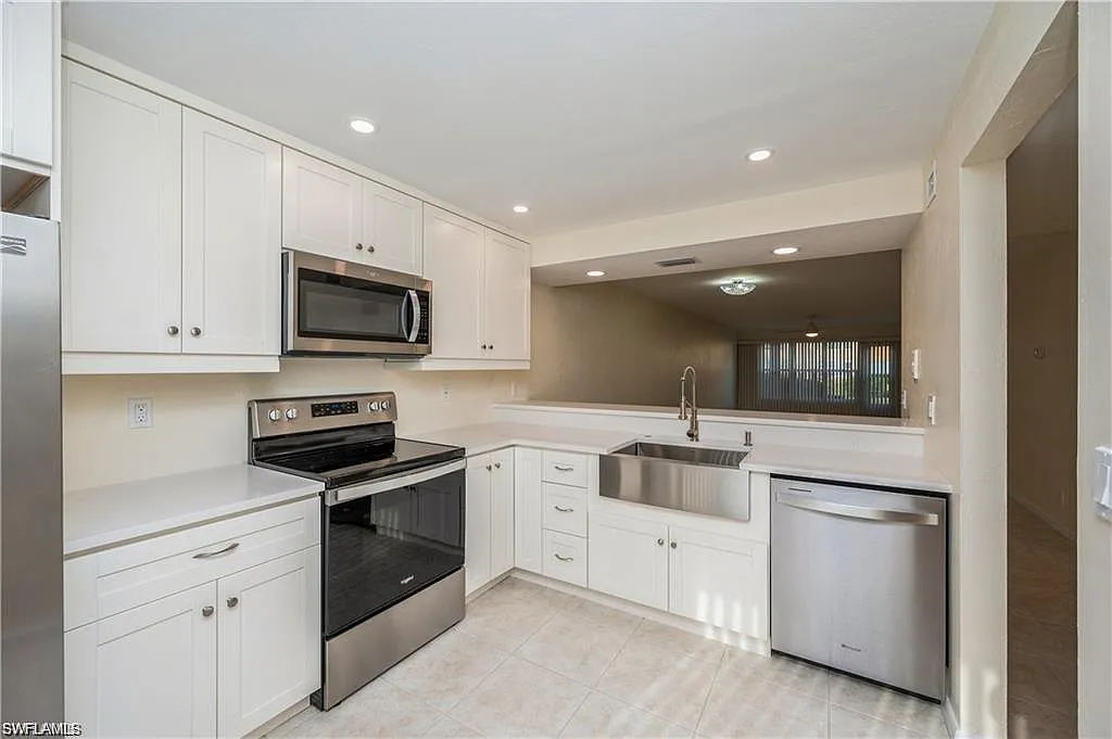 2 bed, 2.0 bath, 1246 sqft, $2,150 — Photo 3
