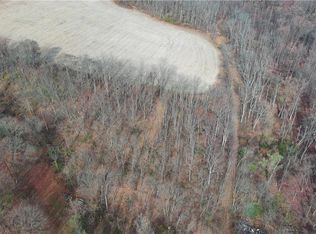 2897 Rockdale Rd N, Slatington, PA 18080