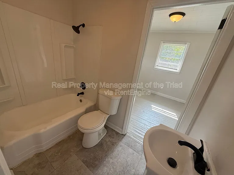 1600 E Martin Luther King Junior Dr — Photo 4