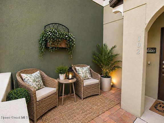 2nd image of 1315 Lara Cir #102