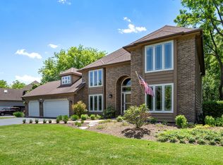 409 Hunt Club Dr, St Charles, IL 60174