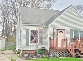 525 W Angela Blvd, South Bend, IN 46617
