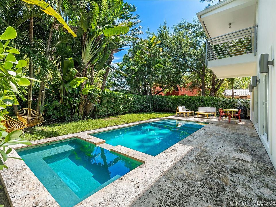 1st image of 2395 Tequesta Ln