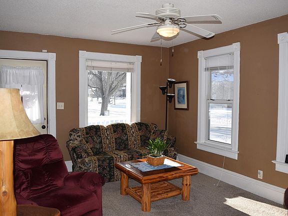 2nd image of 476 Hillsdale St