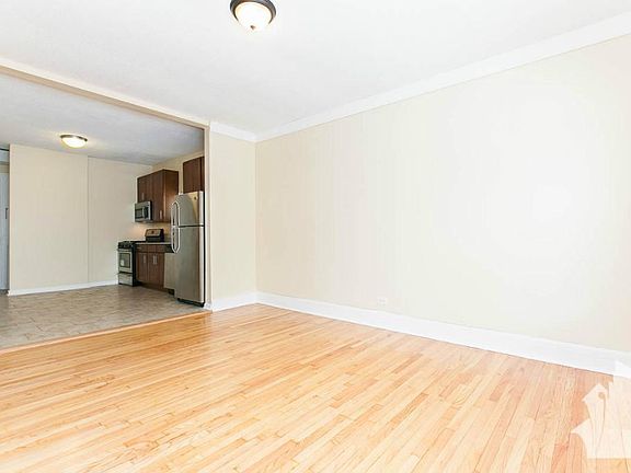 3rd image of 3040 N California Ave #1PPP